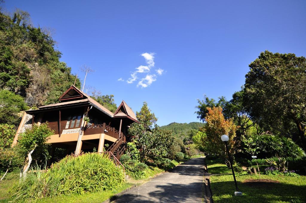 Angkhang Nature Resort Fang Buitenkant foto